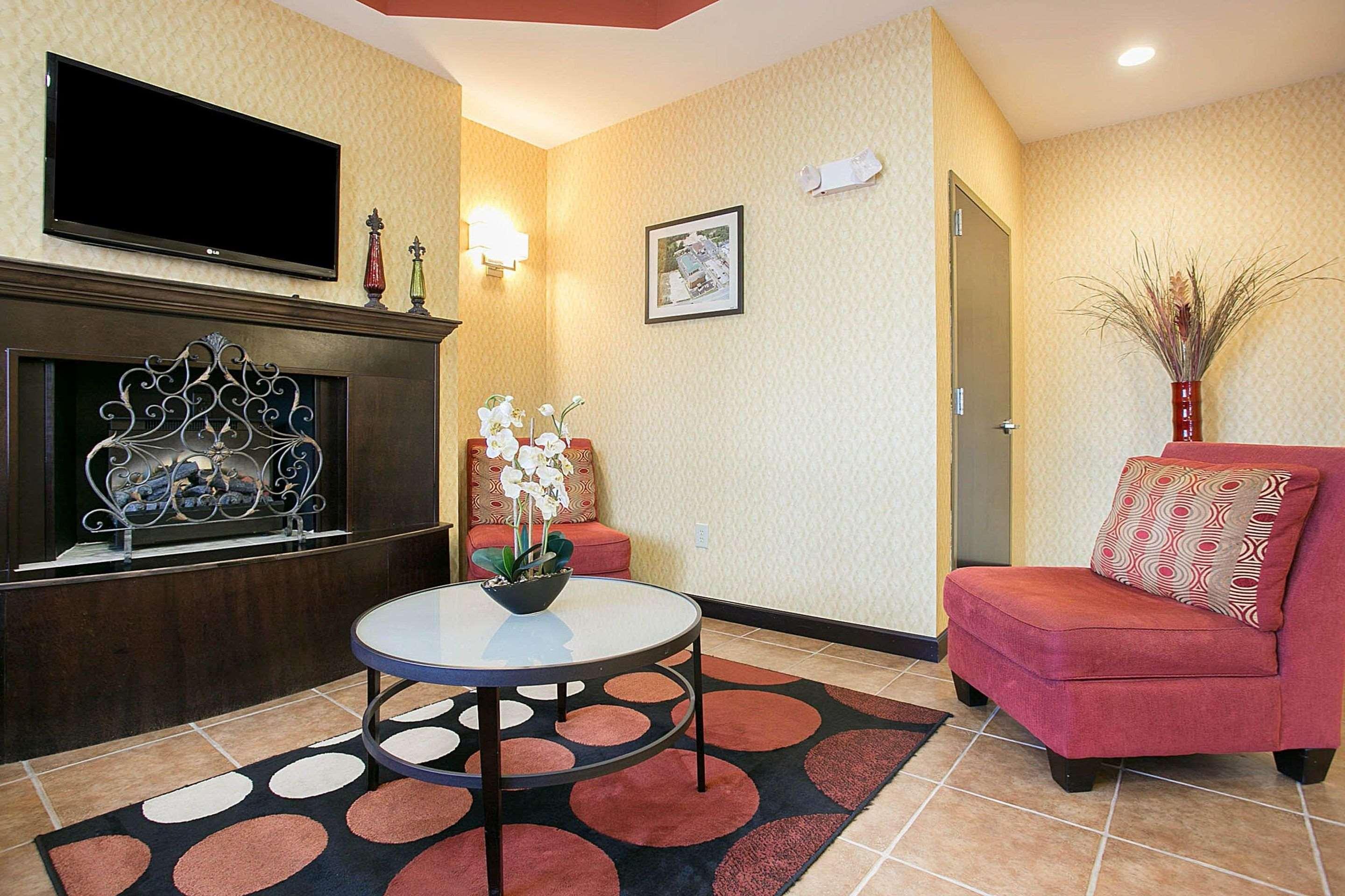 Comfort Inn & Suites Augusta West Near Fort Eisenhower Buitenkant foto