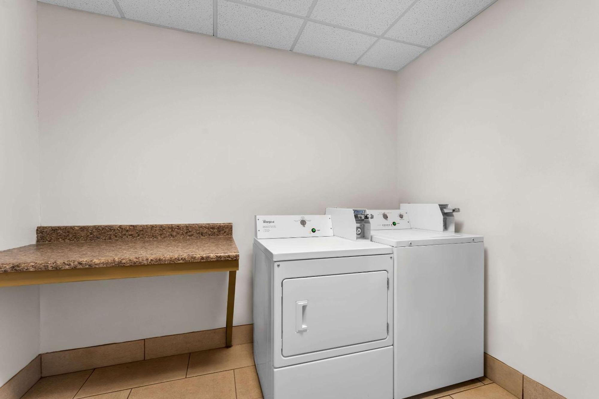 Comfort Inn & Suites Augusta West Near Fort Eisenhower Buitenkant foto